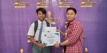 PWI Pandeglang Serahkan Hadiah Lomba Karya Tulis Spesial Hari Pers Nasional 2023