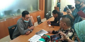 Akibat Kelalaian Data Permohonan Perpindahan Kependudukan ,Dukcapil Di Kelurahan Tegal Alur Di Soal.