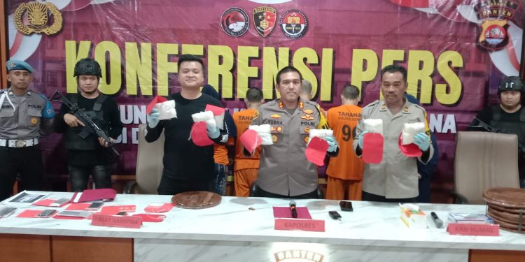 SATRESNARKOBA POLRES SERANG GAGALKAN PENGIRIMAN SABU SEBERAT 5KG DARI AFGANISTAN
