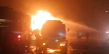 Truk Tanki Pertamina Pengangkut BBM Terbakar di Tol Tangerang-Merak