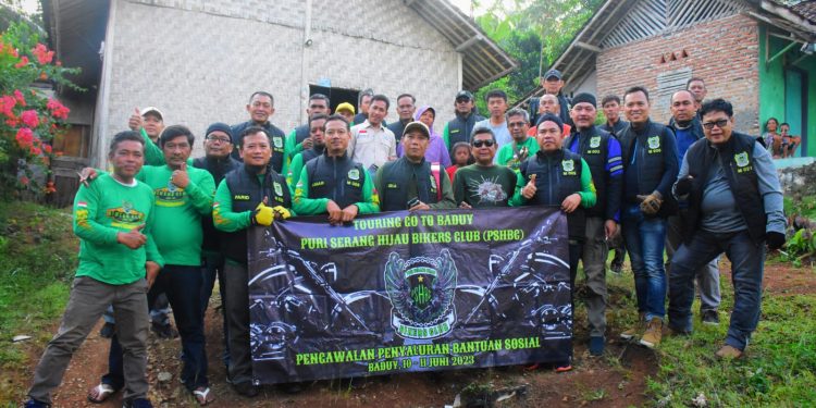 Puri Serang Hijau Bikers Club (PSHBC) Lakukan Pengawalan BANSOS ke BADUY