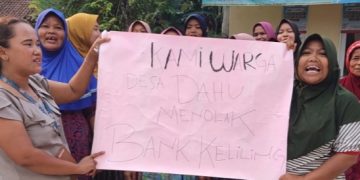 Warga Dua Desa di Kabupaten Serang Tolak Bank Keliling