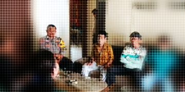Gegara Salah Dengar Sekelompok Pengamen Anak Punk Ngamuk dan Merusak Warung Madura