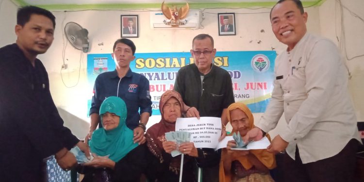 Sosialisasi penyaluran BLT Dana Desa Tahap II Tahun 2023 di Desa Jeruk Tipis Kecamatan Kragilan