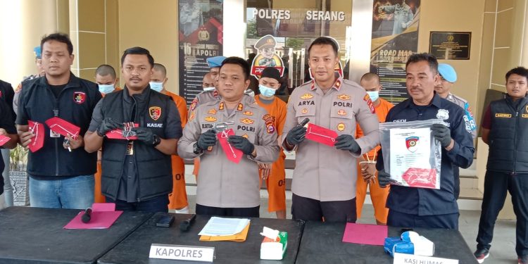 Tim Resmob Tembak 2 Bandit Jalanan Spesialis Pencurian Motor