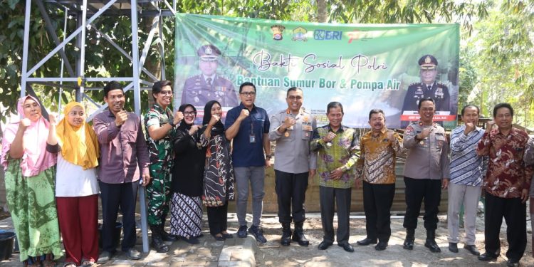 Dampak El-Nino Kapolri Bantu Sumur Bor di Kota Serang