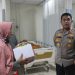 Kapolres Serang Jenguk Korban Penembakan Kawanan Perampok