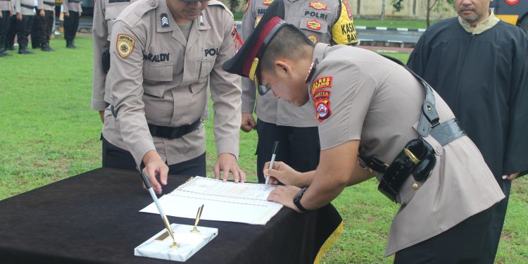 Kapolres Serang Pimpin Sertijab Wakapolres
