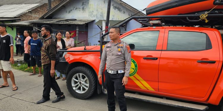 Seorang Kakek Penarik Gerobak Dilaporkan Hilang Setelah Tertabrak Motor