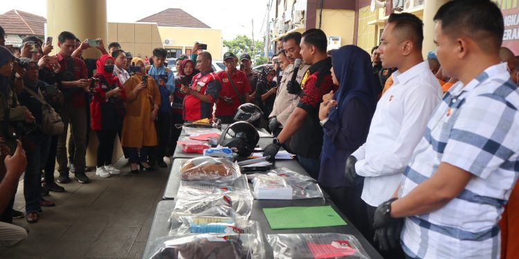 POLRES SERANG: Jaga Kamtibmas Dan Tingkatkan Ronda Malam Untuk Mencegah Tindakan Kriminal Jelang Pemilu