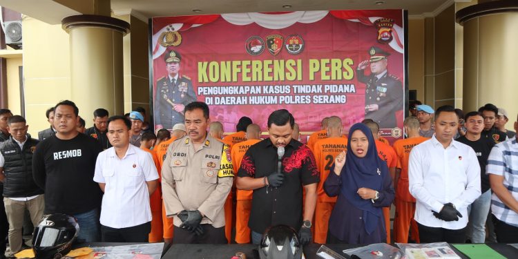 Melawan, Pelaku Gembos Ban Dibedil Tim Resmob