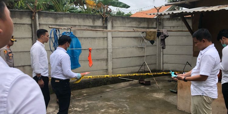 Warga Sentul Kragilan Digegerkan Dengan Temuan Mayat di Saluran Workshop Pergudangan.