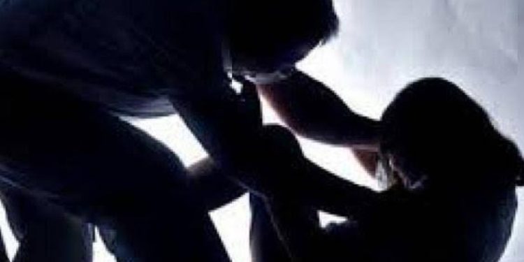 Tak Kuat Ditinggal Istri Kerja Jadi TKW, Gadis Tetangga Jadi Korban Birahinya