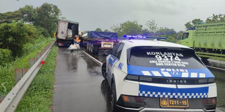 Kecelakaan Maut di Jalan Tol Tangerang-Merak, Satu Meninggal 2 Luka Berat.
