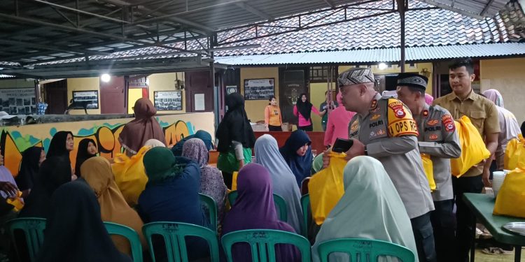 Pingin Kenal Lebih Banyak Lagi, Kapolres Kembali Bukber Puasa Dengan Warga Ciruas