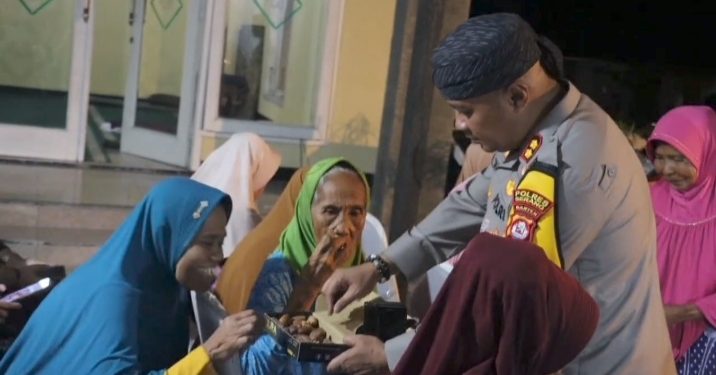 Hari ke-15, Kapolres Serang Safari Ramadhan Buka Puasa Bersama Masyarakat Jawilan