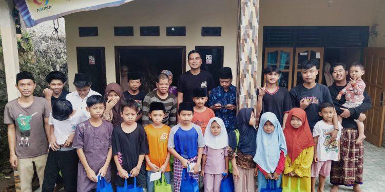 Paguyuban Pemuda/i Gunung Kancana (AGUNA) Ciomas Bagi-Bagi Takjil, Buka Bersama dan Santunan Untuk Yatim/Piatu
