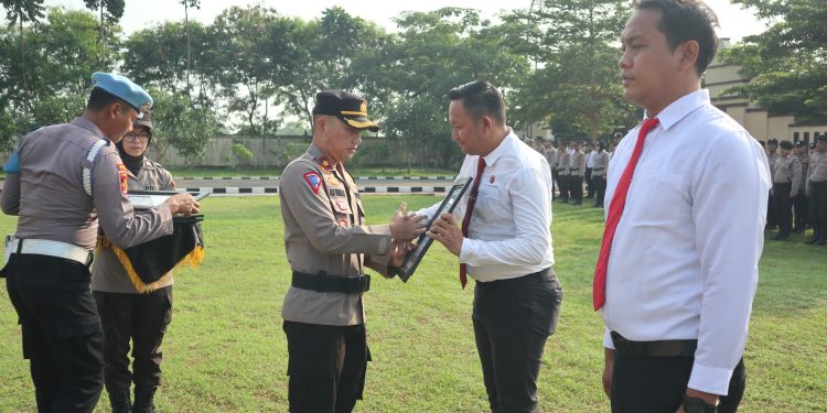 Ungkap Kasus Besar, Tim Resmob dan Satresnarkoba Diganjar Penghargaan