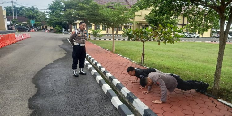 Tidak Ikut Apel, Dua Bintara Dikenakan Hukum Displin