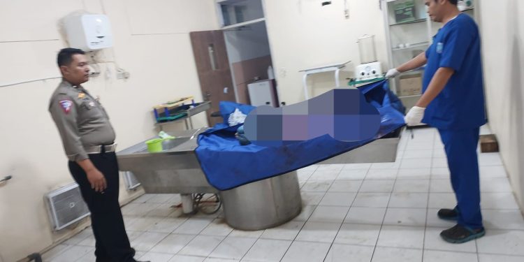 Salip Dari Sebelah Kiri, Gadis Remaja Tewas Terlindas Truk