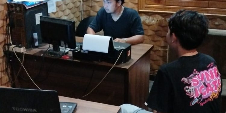 Produsen Sinte dan Pengedar Sabu Ditangkap di Kamar Kos