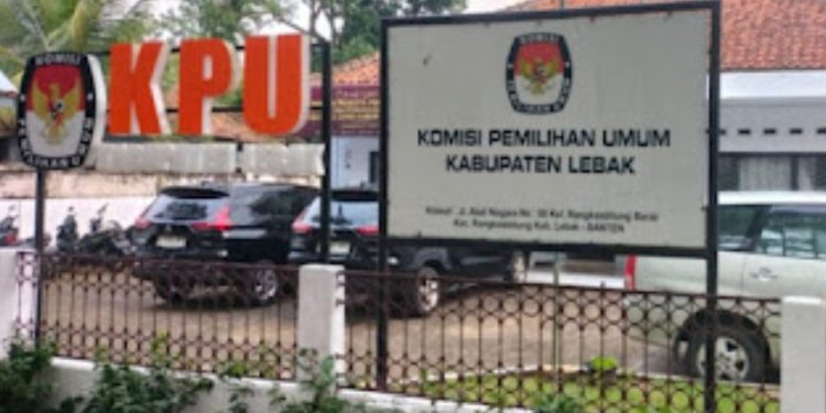 Oknum Komisioner Lebak Diduga Berselingkuh Dengan Istri Orang Lain Yang Merupakan Anggota PPS