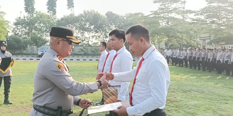Kapolres Serang Tekankan Seluruh Personil Harus Menjadi Ujung Tombak Penyelesaian Masalah di Masyarakat