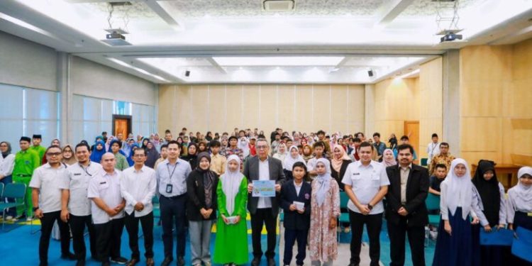 Pemkot Tangsel Beri Bantuan Pendidikan untuk 5.000 Siswa