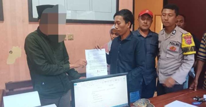 Bermalam di Rumah Kader Posyandu, Oknum Sekdes Digerebeg Warga