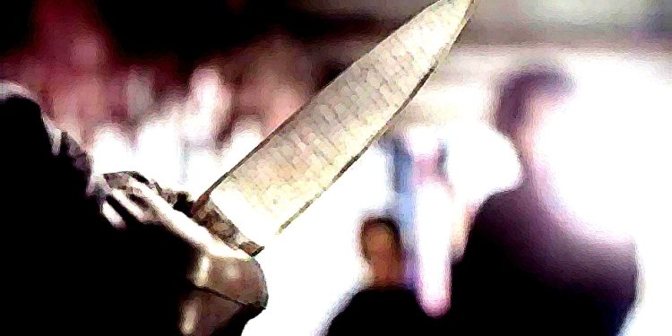 Kesal Tidak Diberi Pinjaman Uang, Ibu dan Anak Ditusuk