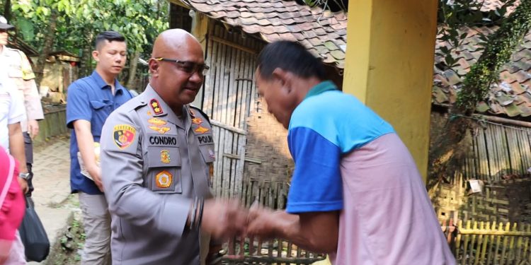 Ungkapan Duka Cita, Kapolres Serang Takjiah ke Rumah Korban Tenggelam