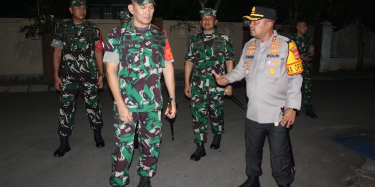 Puluhan Personil Polri TNI Amankan Kepulangan Wapres di Ponpes An Nawawi Tanara