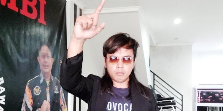 King Naga Geram Dengan Viralnya Kades Karangnungal Intimidasi Seorang Juurnalis, Kades Harus Di PTDH