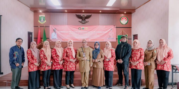 DP3AKKB dan DWP Banten Dorong Ketahanan Ekonomi Keluarga Lewat Pemanfaatan Kewirausahaan
