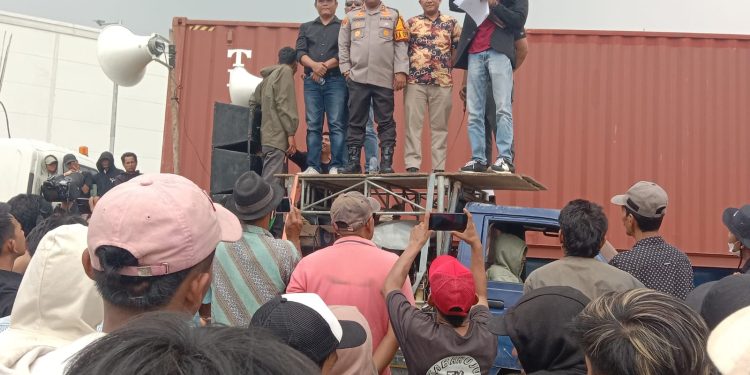 Kapolres Serang Turun Tangan, Tuntutan Warga Desa Julang dan Bakung Dikabulkan PT Lami Packaging Indonesia