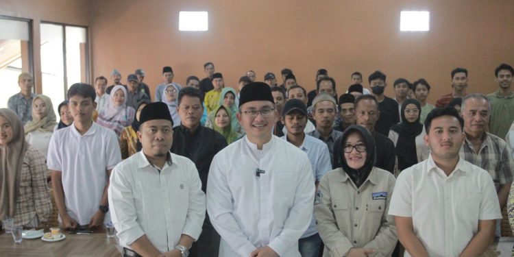 Contohkan Tari Kecak di Bali, Andika Hazrumy Ingin LoS Wisatawan di Anyer 2,5 Hari