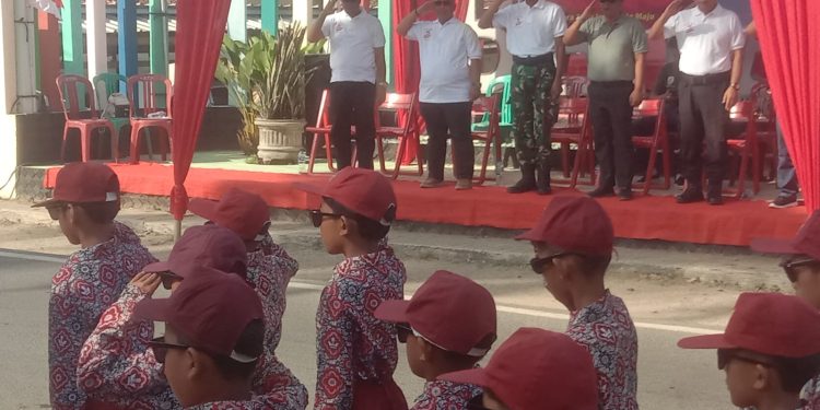 Pastikan Keamanan Dan Kelancaran Semarak HUT RI Ke-79 Polsek Bayah Polres Lebak Pengamanan Lomba Gerak Jalan PHBN Tingkat Kecamatan Bayah