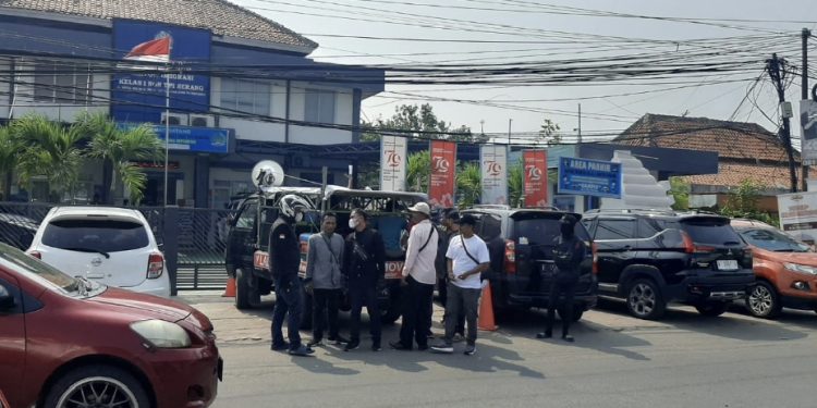 Komunitas Cinta Bangsa (KCB) Lebak Minta “HYUN” Oknum TKA Segera Di Deportasi