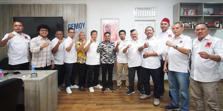 DPC Projo Tangerang Kota All Out Sachrudin-Maryono dan Linier Airin Rachmi Diany-Ade Sumardi Diangka 70 Persen