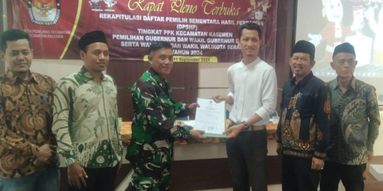 Danramil 0602-02/Kasemen Bersama Babinsa Amankan Rapat Pleno Terbuka Rekapitulasi DPSHP Pilkada 2024