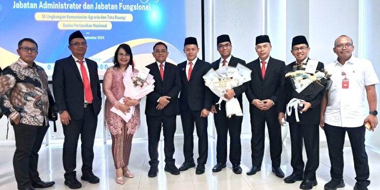 Hadiri Pelantikan Pejabat Administrator, Kakanwil BPN Banten Ucapkan Selamat