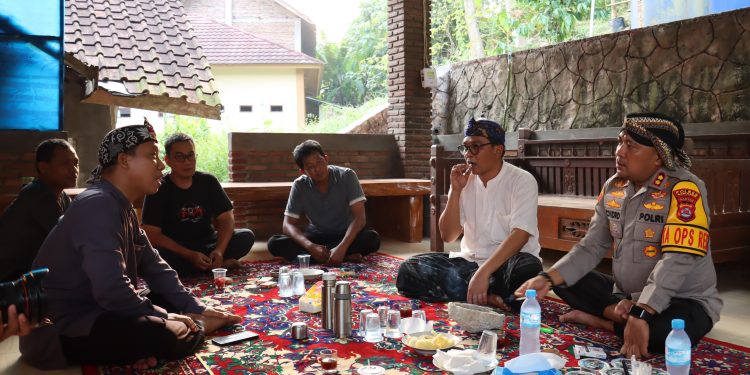 Ponpes As Sa’adah, Kapolres Berikan Semangat dan Motivasi Belajar Pada Santri