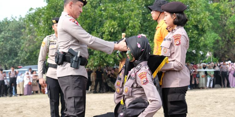 Kapolda Banten Pimpin Upacara Penutupan Latganda dan Pembaretan Bintara Remaja Angkatan 51 dan 55
