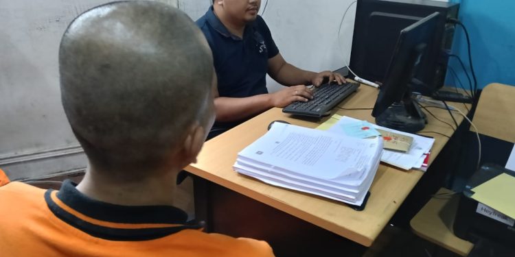 Apes ! Sopir Angkum Nyambi Jual Sabu Ditangkap