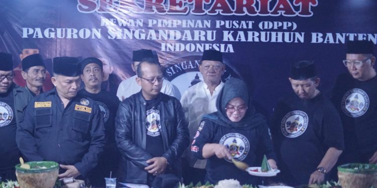 Malam Tasyakuran Paguron Singandaru Karuhun Banten Indonesia (PSKBI) Berjalan Khidmat.