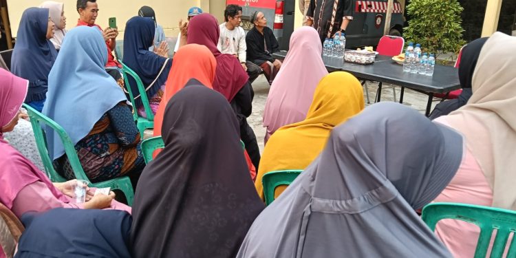 Kapolres Serang Silaturahmi Dengan Penggali Kubur, Pemandi Jenazah dan Marbot