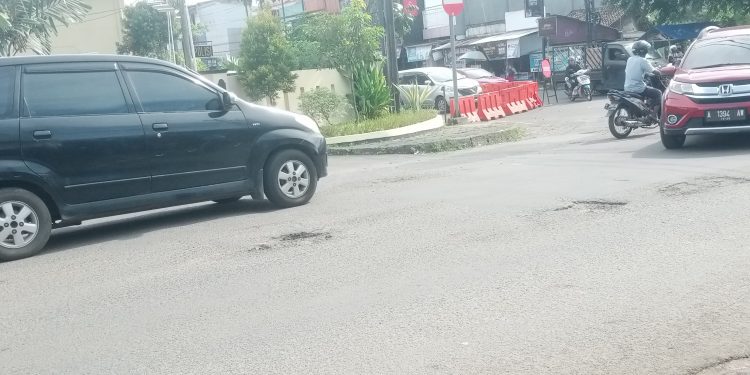 Jalan Berlobang Di anggap Sepele Di Biarkan Pemerintah Tutup Mata