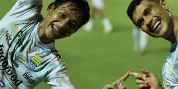 Hasil Pertandingan Antara Semen Padang Vs Persib 1-4, Maung Pesta Gol dan Unggul 8 Poin di Puncak