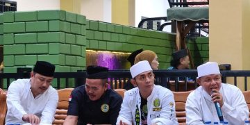 Berbagi Berkah di Bulan Ramadhan Ketua DPP TTKKBI Kota Serang Bagi-Bagi Takjil Dan Santunan Anak Yatim Piatu
