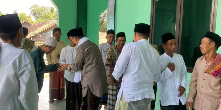 Jumat Keliling Sholat Jumat Berjamaah dan Santunan di Masjid Nurul Iman Benoa Lor RT.19